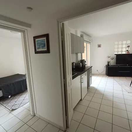 1 Bedroom Air-conditioned Wi-fi Daire *